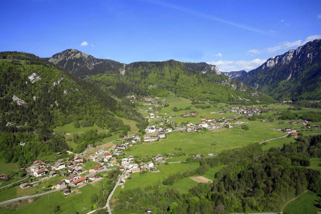 Hotel Plein Soleil Vacheresse Kültér fotó