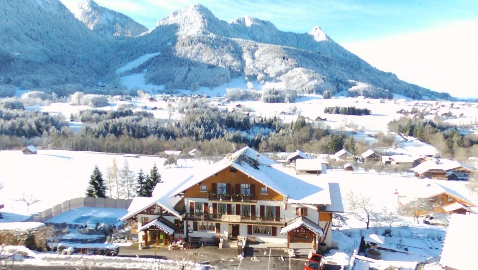Hotel Plein Soleil Vacheresse Kültér fotó
