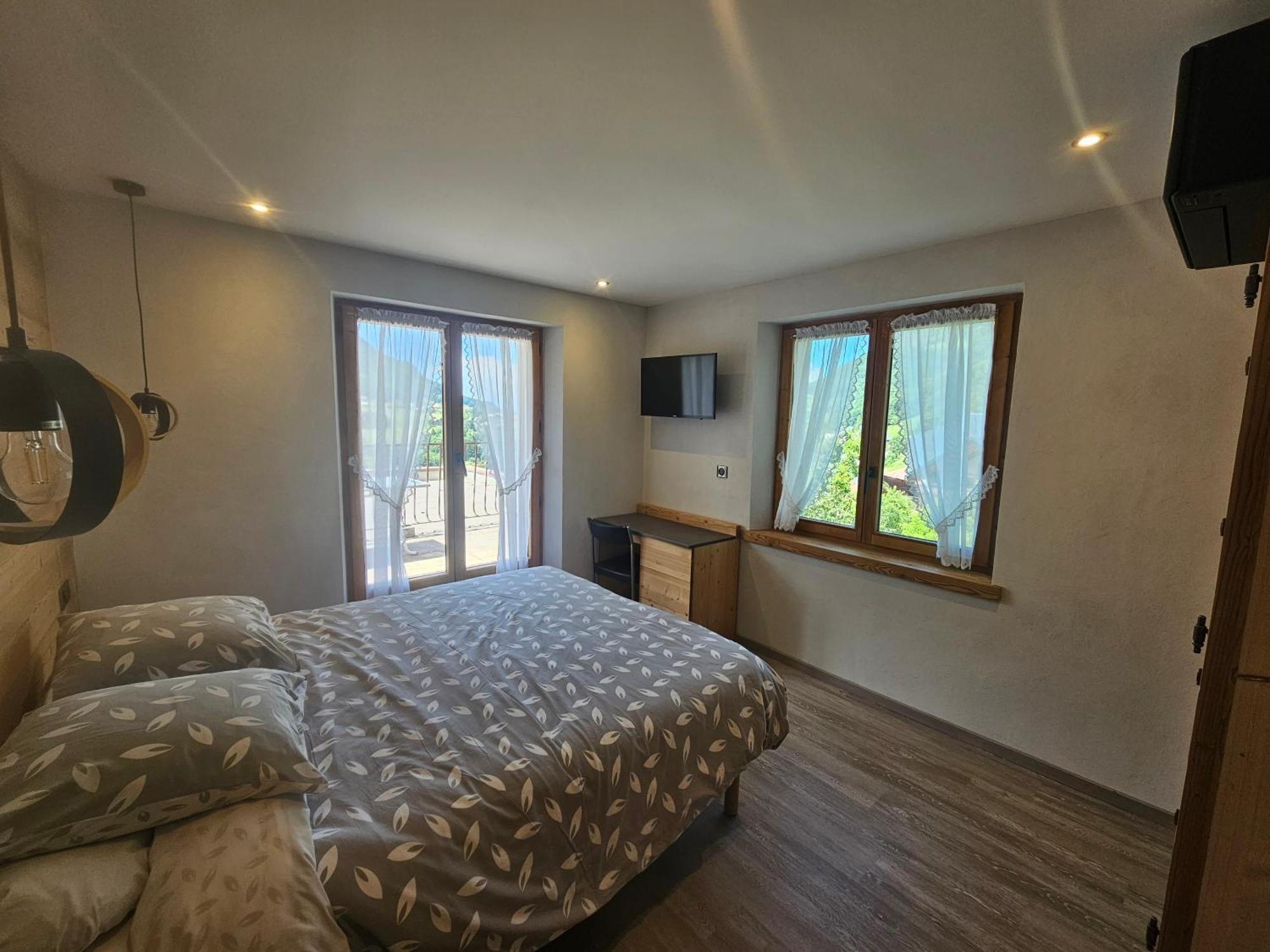 Hotel Plein Soleil Vacheresse Kültér fotó